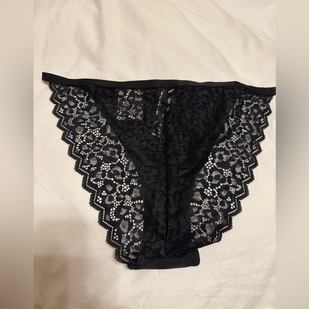 NWT Auden Lace Bikini Panty Set in Red and Black - Picture 2 of 10
